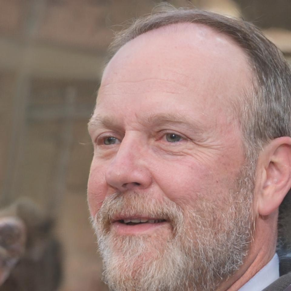 Portrait de Marc Dubois, formateur expert
